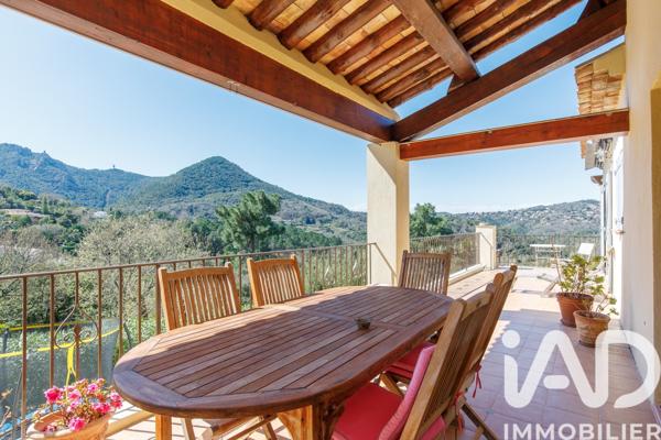 Maison à vendre 8 pièces 328 m² Fréjus