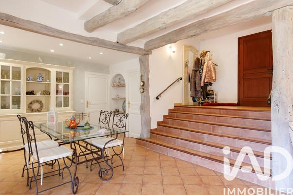 Maison à vendre 8 pièces 328 m² Fréjus