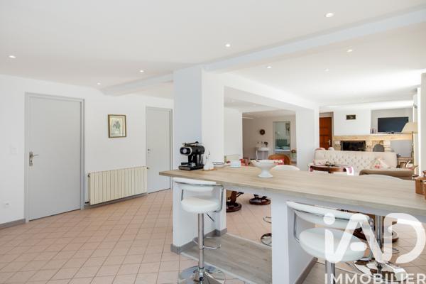 Maison à vendre 8 pièces 328 m² Fréjus