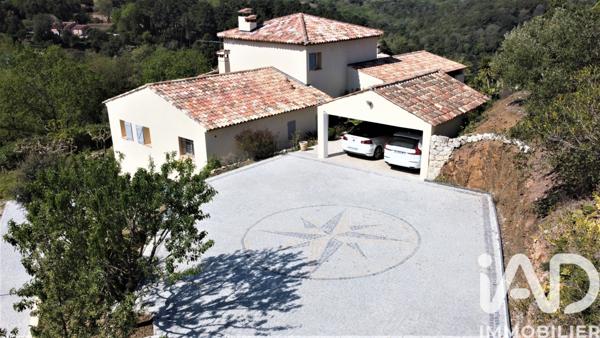 Maison à vendre 8 pièces 328 m² Fréjus