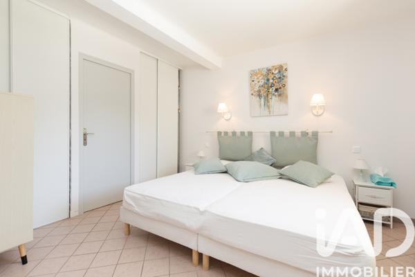 Maison à vendre 8 pièces 328 m² Fréjus