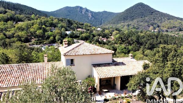 Maison à vendre 8 pièces 328 m² Fréjus