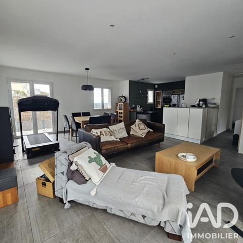 Maison à vendre 5 pièces 147 m² Saint-Genest-Lerpt