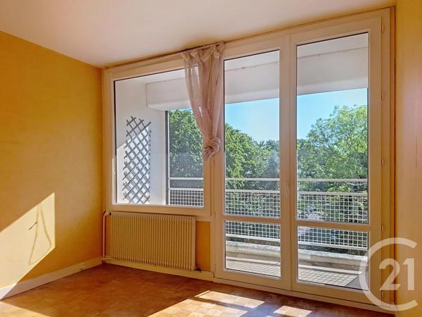 Appartement F2 à vendre  2 pièces - 43,78 m 2   VAUX LE PENIL  - 77