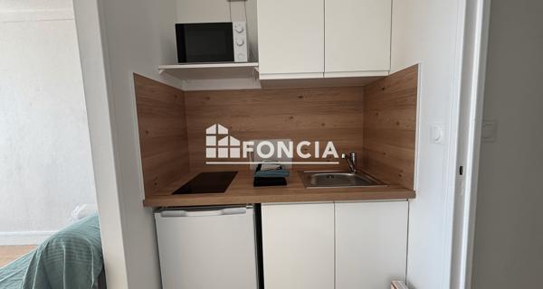 Location Studio meublé 27.06 m² - Paris 75018
