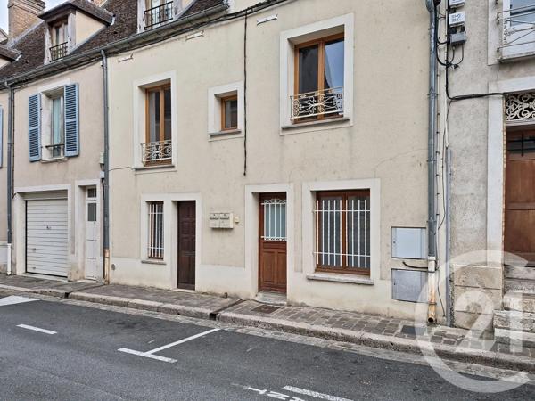 Maison à vendre  4 pièces - 90 m 2   NEMOURS  - 77