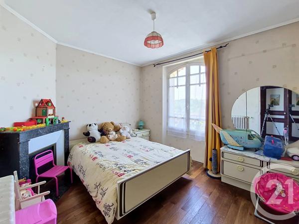 Maison à vendre  4 pièces - 90 m 2   NEMOURS  - 77