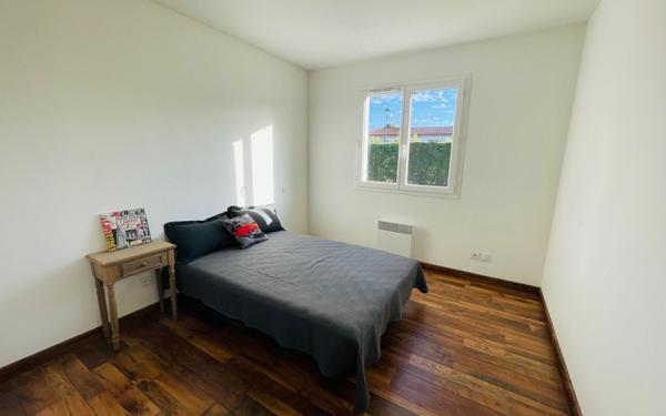 Maison à vendre    5 pièces •  Narrosse