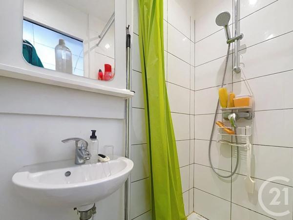 Appartement à vendre  2 pièces - 25 m 2   LIEUSAINT  - 77