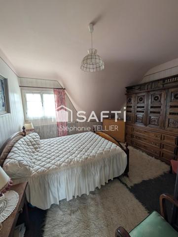 Maison d exception construction coloniale avec un magnifique espace arrondi en verriere