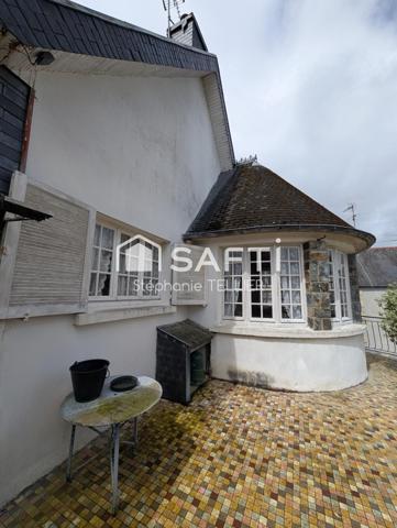 Maison d exception construction coloniale avec un magnifique espace arrondi en verriere