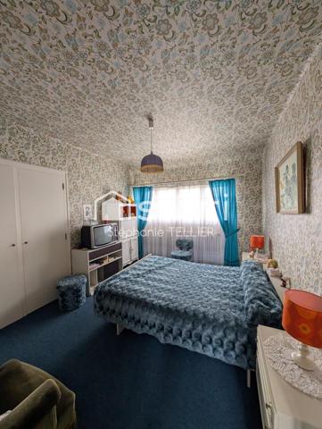 Maison d exception construction coloniale avec un magnifique espace arrondi en verriere