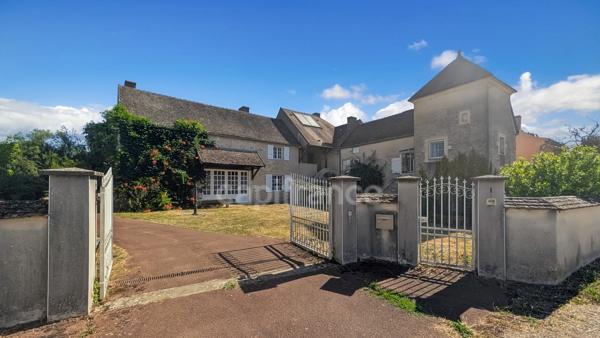 A vendre Magnifique Demeure de 11 pièces FONTAINES (71) 7 chambres garage atelier 6000 m² de terrain !