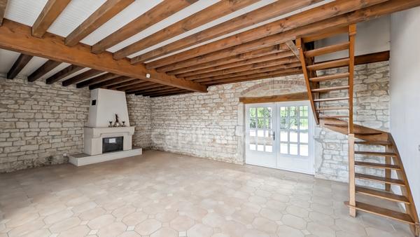 A vendre Magnifique Demeure de 11 pièces FONTAINES (71) 7 chambres garage atelier 6000 m² de terrain !