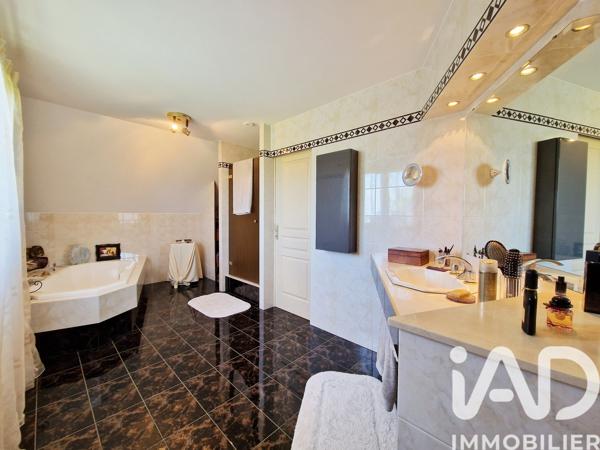 Maison à vendre 4 pièces 120 m² Coupvray