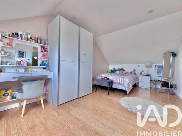 Maison à vendre 7 pièces 141,62 m² Roissy-en-Brie