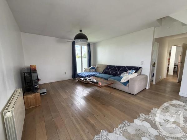 Maison à vendre  9 pièces - 190 m 2   GRESSY  - 77