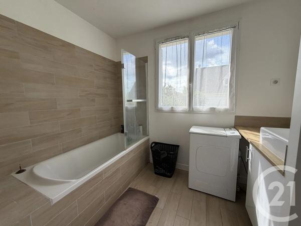 Maison à vendre  9 pièces - 190 m 2   GRESSY  - 77