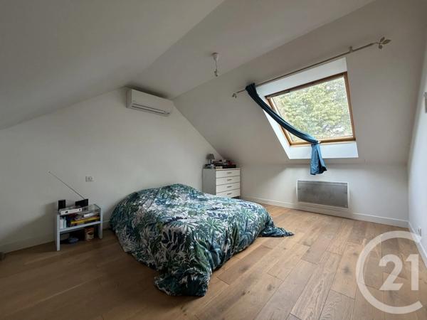 Maison à vendre  9 pièces - 190 m 2   GRESSY  - 77