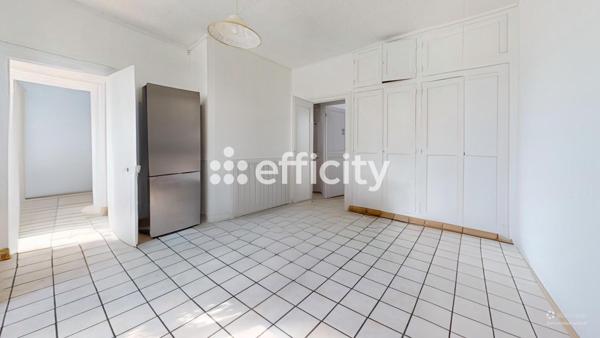 Maison
         6 pièces
        - 120 m² Exclusivité 110 000 € *