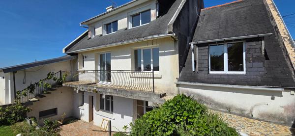 Maison divisée en 6 appartements modulables - Commodités à pieds