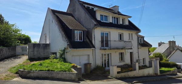 Maison divisée en 6 appartements modulables - Commodités à pieds