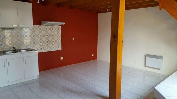 LA ROCHE SUR YON / Location Appartement 1 Pièce 34 m²