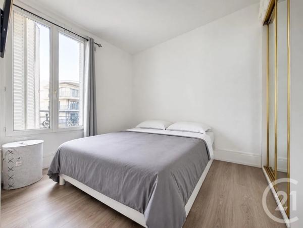 Appartement F2 à vendre  2 pièces - 32,97 m 2   SURESNES  - 92