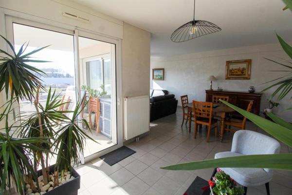 Appartement d'exception au bord de l'étang du Plessis