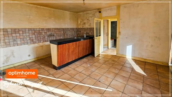Maison 6 pièces a renover sur NEUVY 03