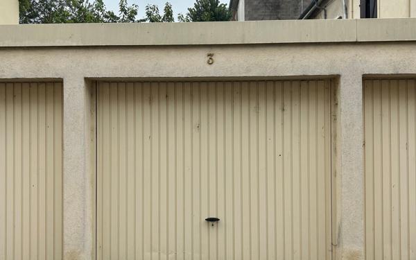 Stationnement à louer