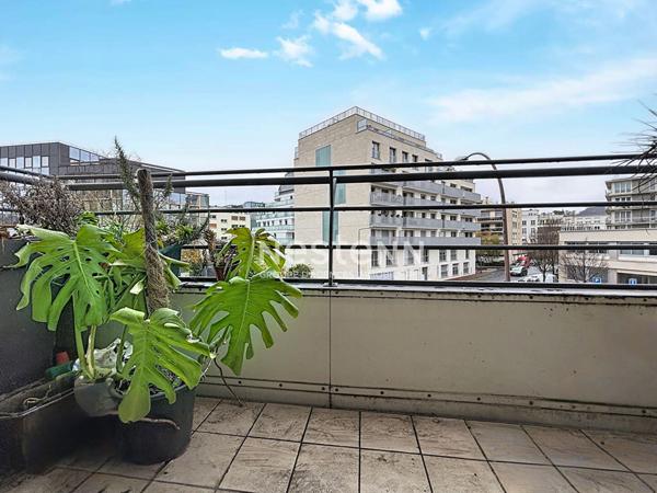 ISSY LES MOULINEAUX - CORENTIN CELTON - Studio de 41 m² avec balcon