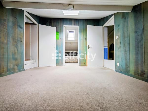 Maison
         7 pièces
        - 145 m²