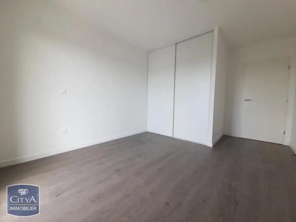 Appartement à louer 3 pièces 55.7m² Bezannes (51430)
