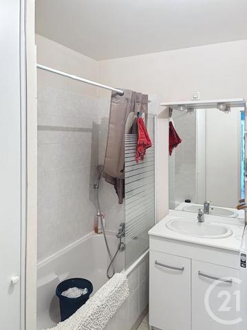 Appartement F2 à vendre  2 pièces - 48 m2 ST GEORGES SUR BAULCHE - 89