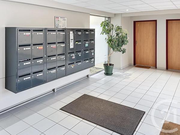 Appartement F2 à vendre  2 pièces - 48 m2 ST GEORGES SUR BAULCHE - 89