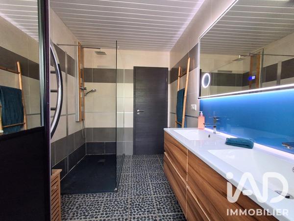 Maison à vendre 8 pièces 169,67 m² Villars-Saint-Georges