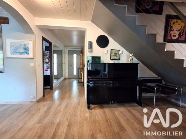 Maison à vendre 8 pièces 169,67 m² Villars-Saint-Georges