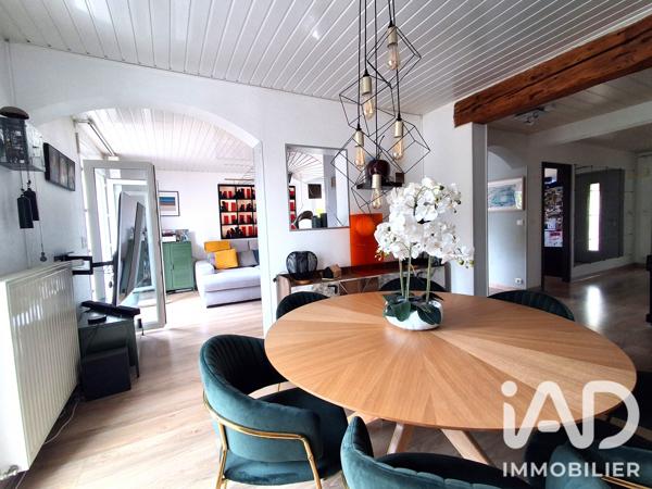 Maison à vendre 8 pièces 169,67 m² Villars-Saint-Georges