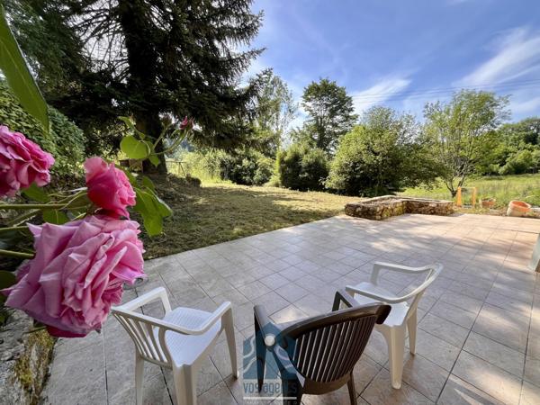 Maison 5 pièces avec terrain, grange et terrasse