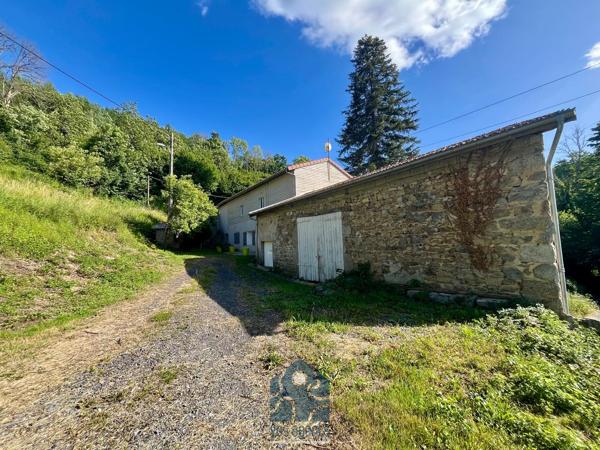 Maison 5 pièces avec terrain, grange et terrasse