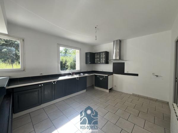 Maison 5 pièces avec terrain, grange et terrasse