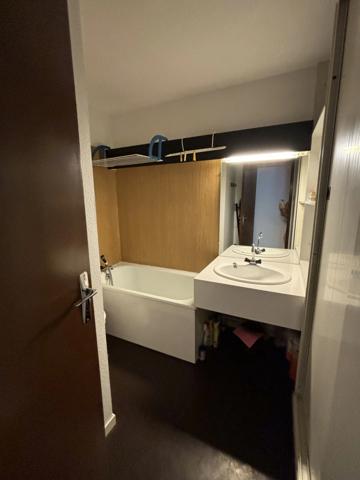 Appartement à vendre 1 pièces LA MONGIE (65) avec cellier, casier à ski et balcon.