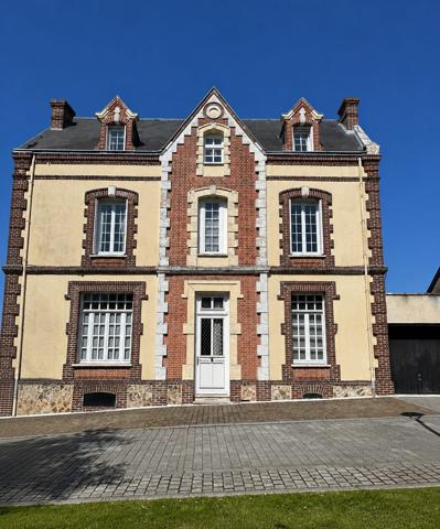 À vendre - Maison bourgeoise, 7 pièces située à Évreux (27000)