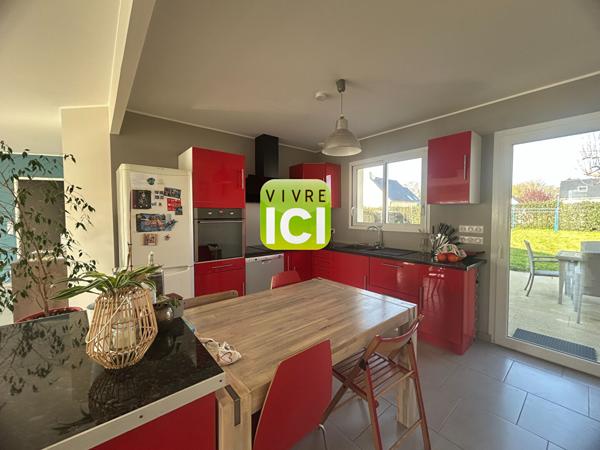EXCLUSIVITÉ - Maison contemporaine de plain-pied - 4 Chambres -Jardin 1500 m² -Proche centre