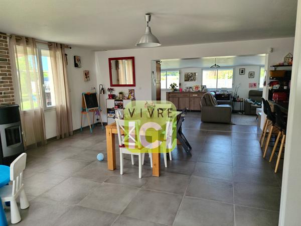EXCLUSIVITÉ - Maison contemporaine de plain-pied - 4 Chambres -Jardin 1500 m² -Proche centre