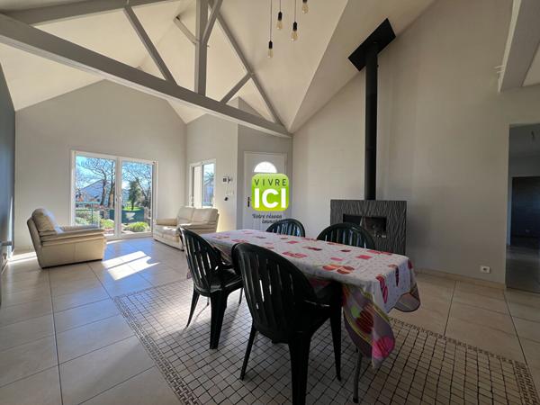 EXCLUSIVITÉ - Maison contemporaine de plain-pied - 4 Chambres -Jardin 1500 m² -Proche centre