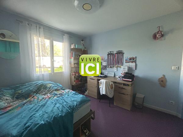 EXCLUSIVITÉ - Maison contemporaine de plain-pied - 4 Chambres -Jardin 1500 m² -Proche centre