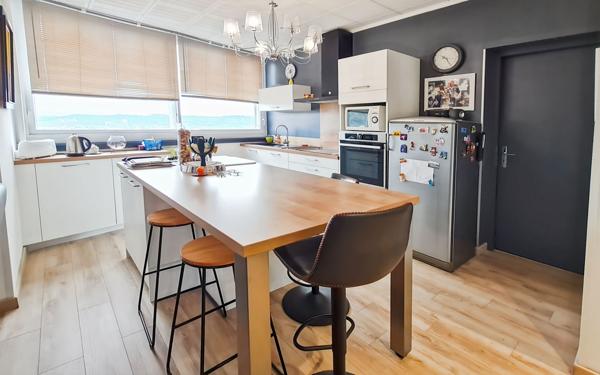 Appartement à vendre    3 pièces • 89,37 m2 Agen