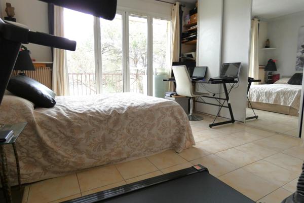 T2 avec grande terrasse + chambre 18 m² à Puget !